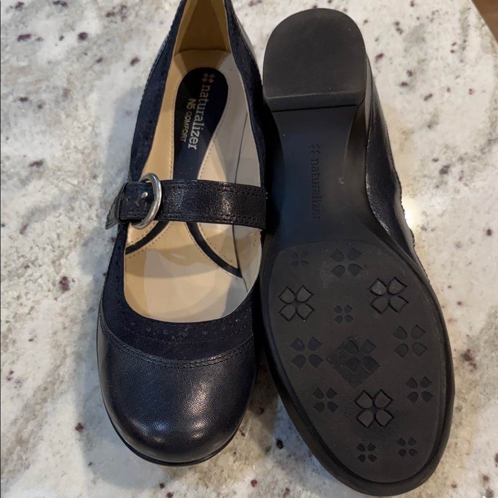 Naturalizer Women's Navy Mary Jane Flats - Picture 6 of 6